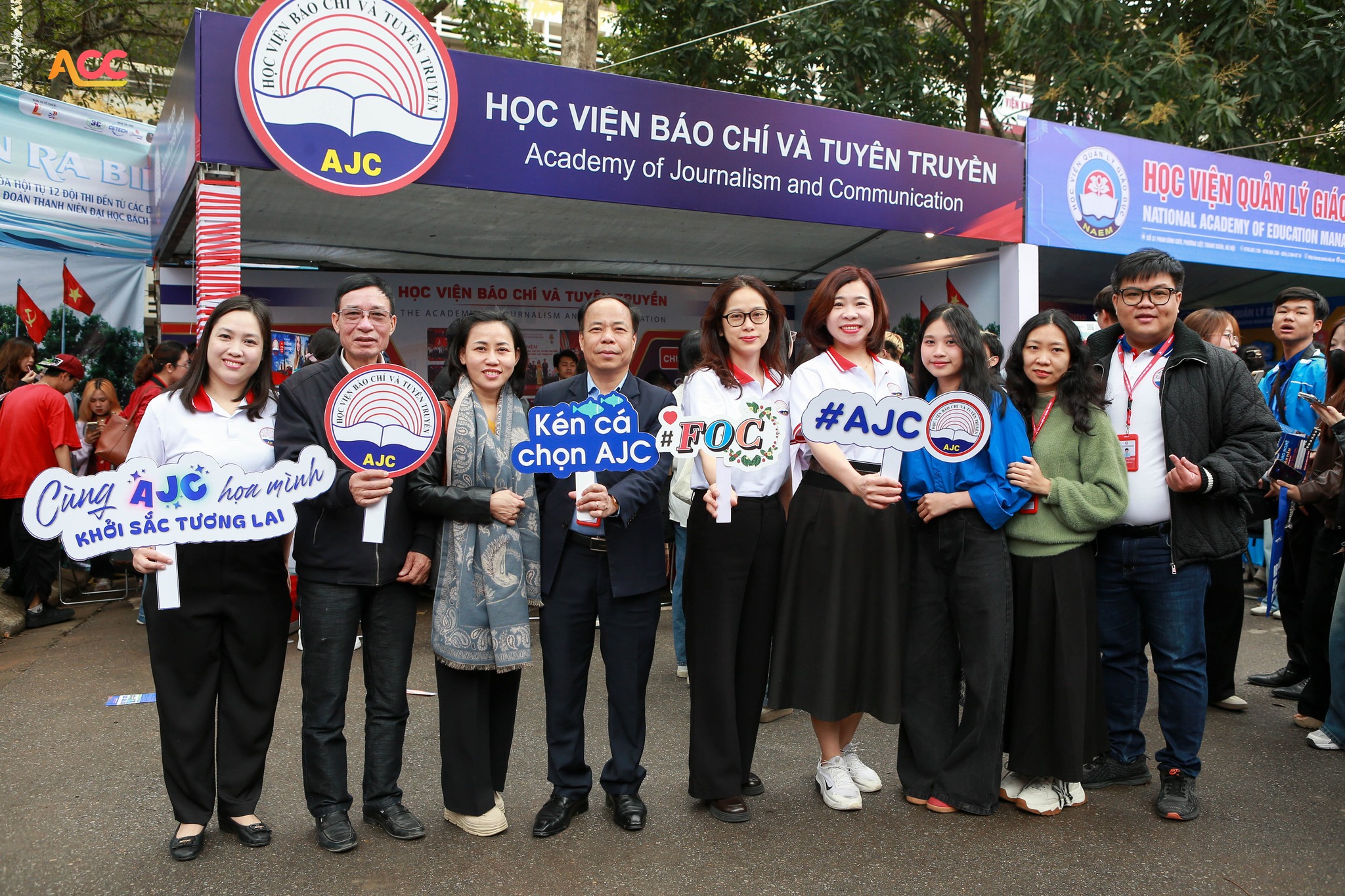 Học viện Báo chí và Tuyên truyền tham gia Ngày hội Tư vấn Tuyển sinh - Hướng nghiệp 2025 tại Đại học Bách khoa Hà Nội
